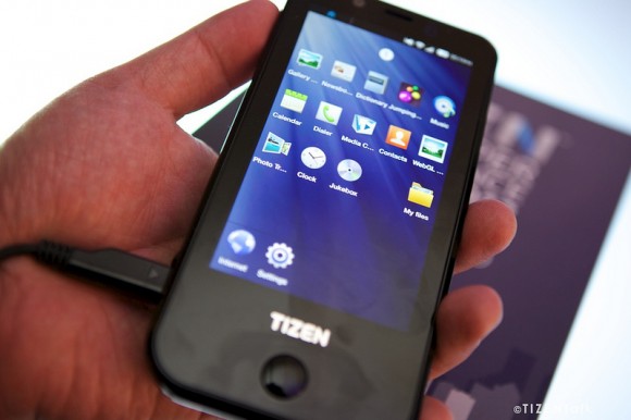 смартфон Galaxy от Samsung - Tizen